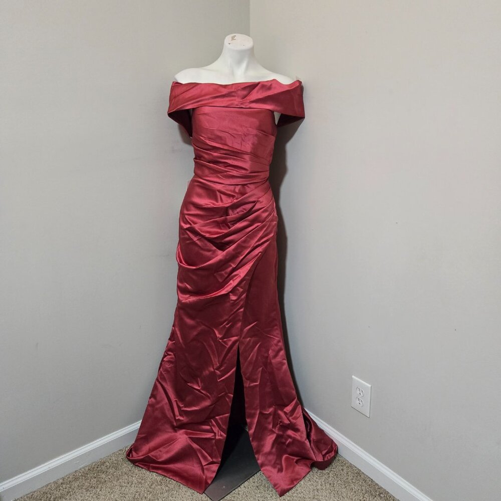 Sz 8 NWT Unbranded Dusty Raspberry Pink Off-Shoulder Pleated Split-Thigh Gown